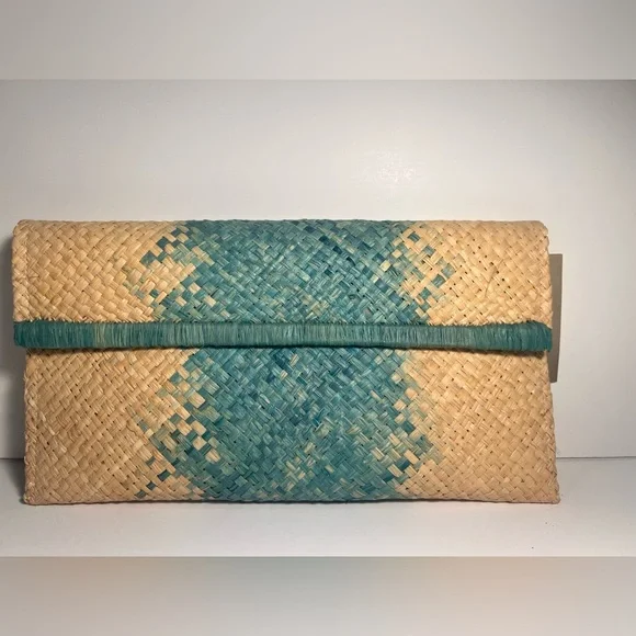 Mar Y Sol Woven Clutch with Blue and Tan Pattern - Picture 3 of 16